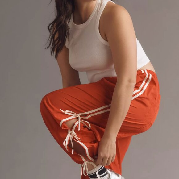 The Bowline Parachute Pants by Daily Practice - Picture 10 of 14